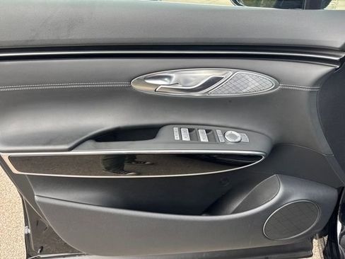 Used 2025 Genesis GV70 2.5T image 13