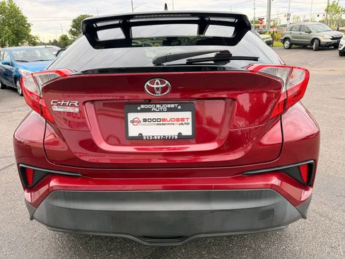 Used 2018 Toyota C-HR XLE FWD image 4