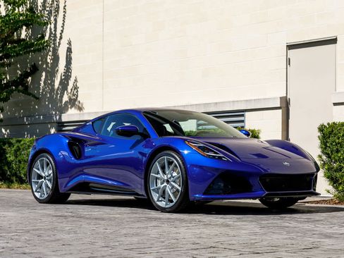 New 2025 Lotus Emira image 17
