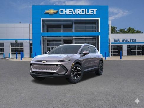 New 2026 Chevrolet Equinox EV LT image 9