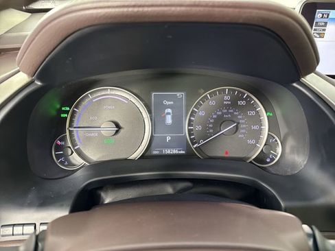 Used 2019 Lexus RX 450h AWD image 16