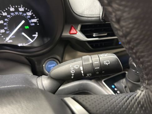 Used 2023 Toyota Sienna Limited AWD/4WD image 35