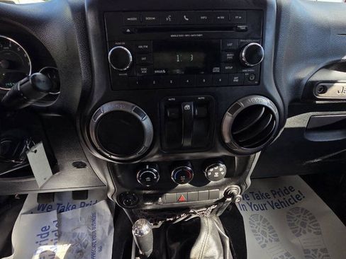 Used 2012 Jeep Wrangler Sport AWD/4WD image 16