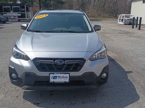 Used 2023 Subaru Crosstrek 2.5i Sport w/ Popular Package #3 AWD/4WD image 2