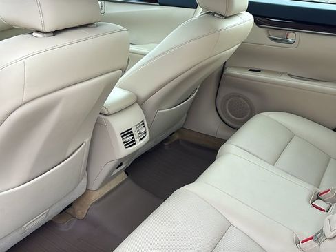 Used 2014 Lexus ES 350 w/ Premium Package image 31