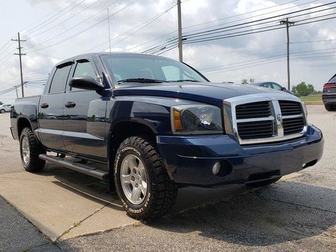 Used 2007 Dodge Dakota SLT w/ Popular Equipment Group RWD image 8