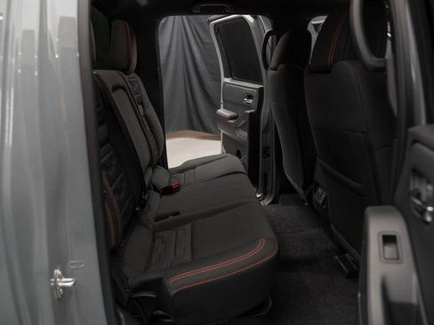 Used 2025 Nissan Frontier PRO-4X w/ Pro Convenience Package image 20