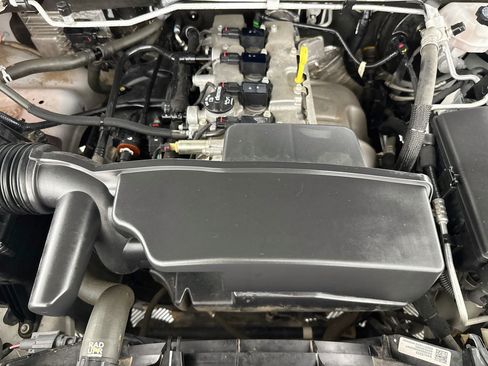 Used 2022 Chevrolet Colorado LT w/ Fleet Safety Package RWD image 34
