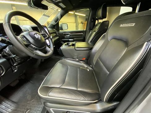 Used 2025 RAM 1500 Laramie AWD/4WD image 24