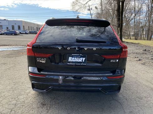 Used 2023 Volvo XC60 B6 Ultimate w/ Protection Package Premier image 3