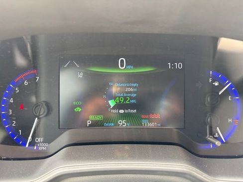Used 2021 Toyota Corolla LE w/ Carpet Mat Package (TMS) FWD image 13