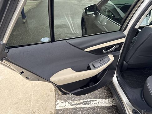 Used 2020 Subaru Outback Premium image 17
