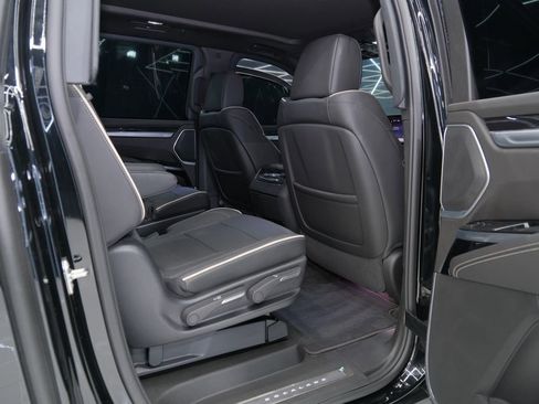 Used 2026 Cadillac Escalade ESV Sport image 46