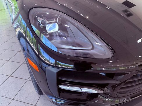 Used 2019 Porsche Macan AWD/4WD image 15
