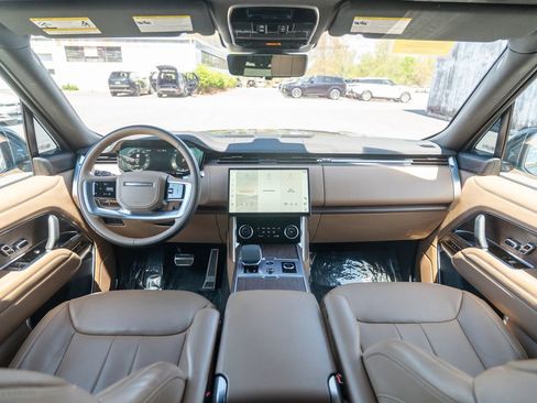 Certified 2023 Land Rover Range Rover SE AWD/4WD image 18