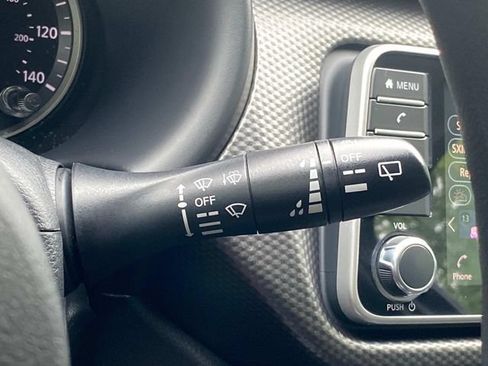 Used 2020 Nissan Kicks SV FWD image 22