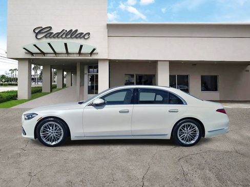 Used 2021 Mercedes-Benz S 580 4MATIC Sedan image 2