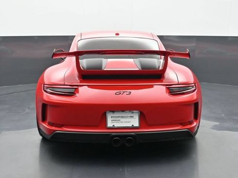 Certified 2018 Porsche 911 GT3 RWD image 17