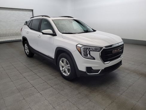 Used 2022 GMC Terrain SLE w/ Driver Convenience Package image 13