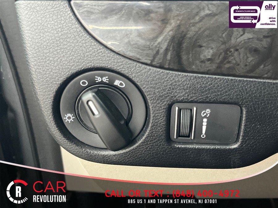 Used 2019 Dodge Grand Caravan SE FWD image 19