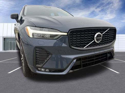 Used 2024 Volvo XC60 B5 Plus image 8