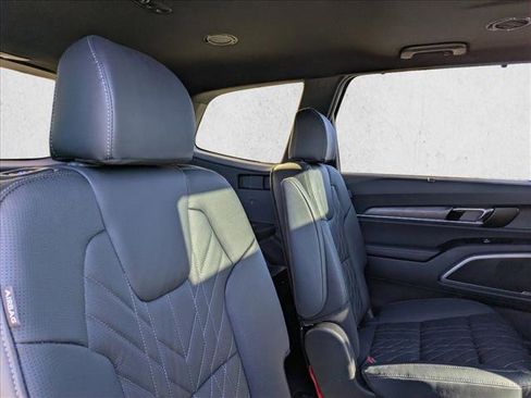 Used 2025 Kia Telluride EX X-Line image 20