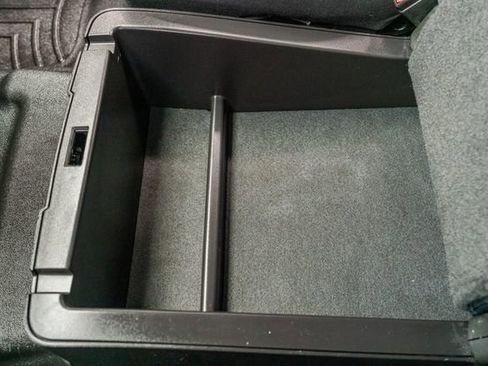 Used 2015 GMC Sierra 1500 SLE w/ SLE Value Package image 31