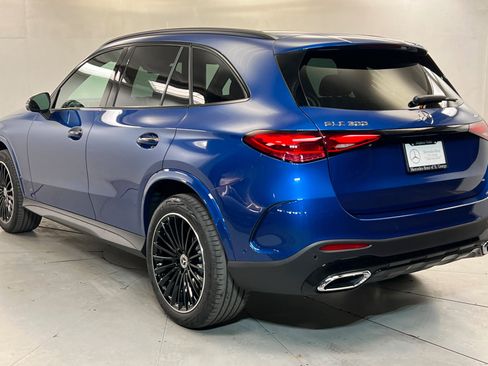 New 2027 Mercedes-Benz GLC 300 4MATIC image 3