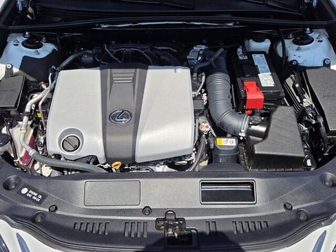 Certified 2025 Lexus ES 350 w/ Accessory Package (Z2) FWD image 9