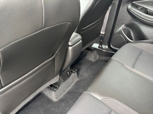 Used 2025 Buick Encore GX Preferred image 23