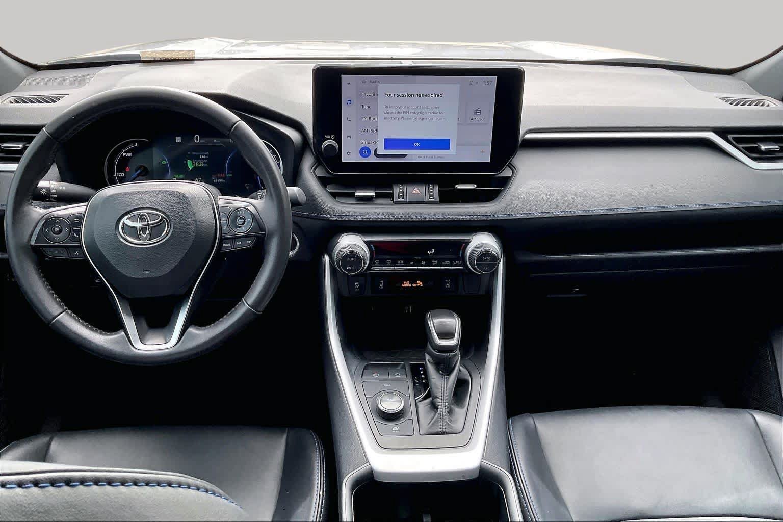Used 2025 Toyota RAV4 XSE AWD/4WD image 15