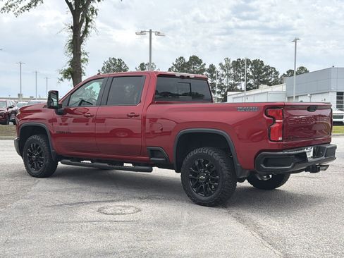 Used 2025 Chevrolet Silverado 2500 LTZ w/ LTZ Plus Package AWD/4WD image 10