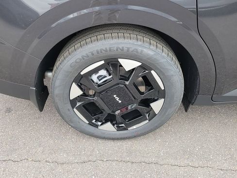 New 2026 Kia Carnival EX image 40