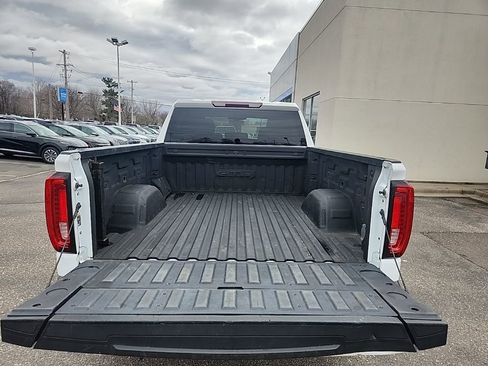 Used 2021 GMC Sierra 1500 AT4 w/ Driver Alert Package I AWD/4WD image 13