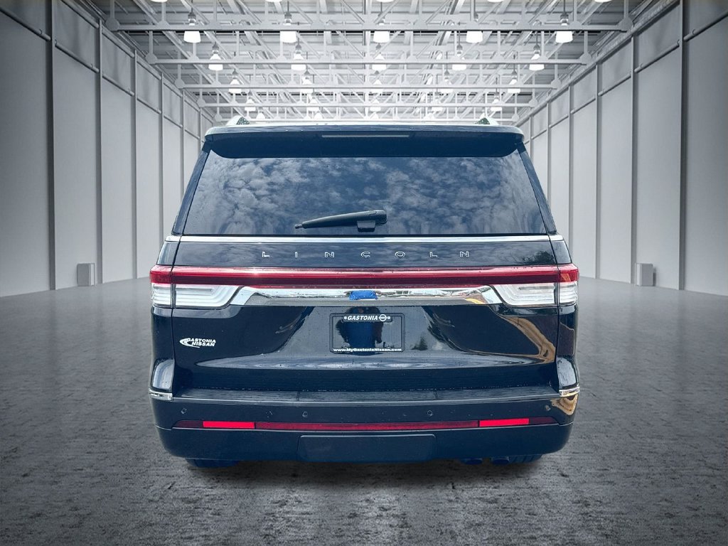 Used 2022 Lincoln Navigator Black Label AWD/4WD image 7