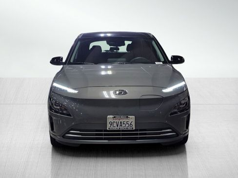 Used 2022 Hyundai Kona SEL w/ Cargo Package FWD image 2