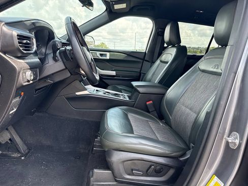 Used 2022 Ford Explorer Timberline AWD/4WD image 6