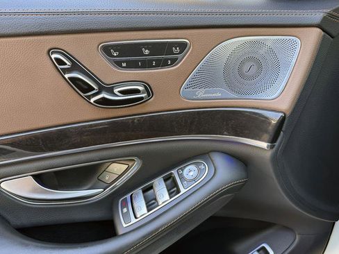 Used 2016 Mercedes-Benz S 550 Sedan image 17
