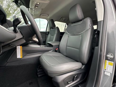 New 2026 Ford Explorer Active w/ Active Comfort Package image 39