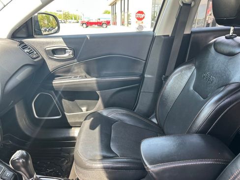 Used 2019 Jeep Compass Limited AWD/4WD image 13