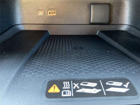 New 2026 Chevrolet Traverse LT w/ Midnight/Sport Edition image 27