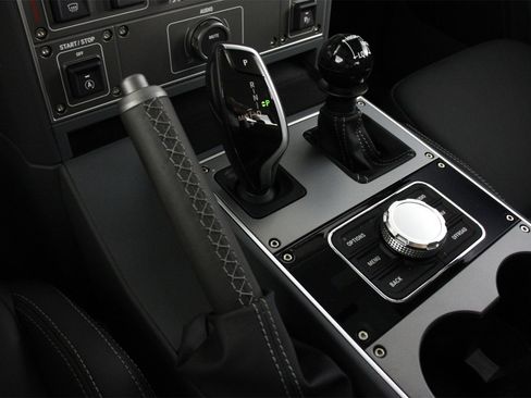 Used 2024 INEOS Grenadier Fieldmaster Edition image 9