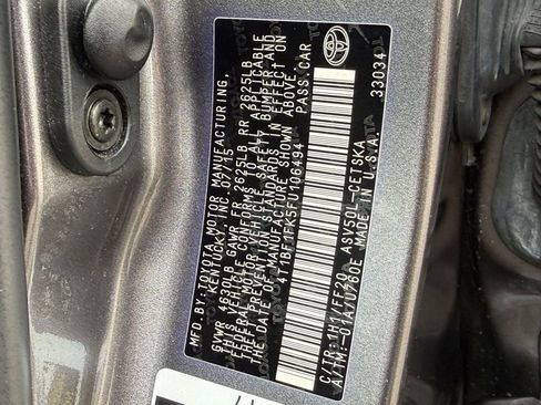 Used 2015 Toyota Camry LE image 28