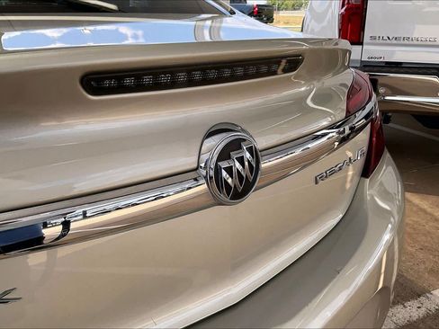 Used 2015 Buick Regal FWD image 30