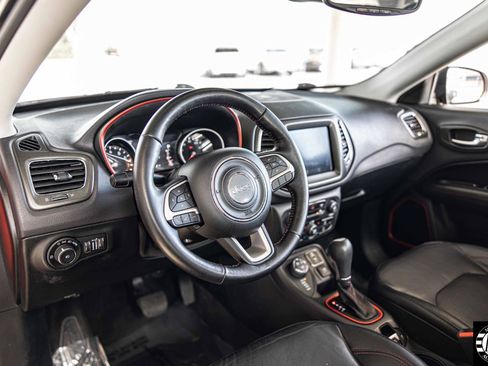 Used 2018 Jeep Compass Trailhawk w/ Leather Interior Group image 21