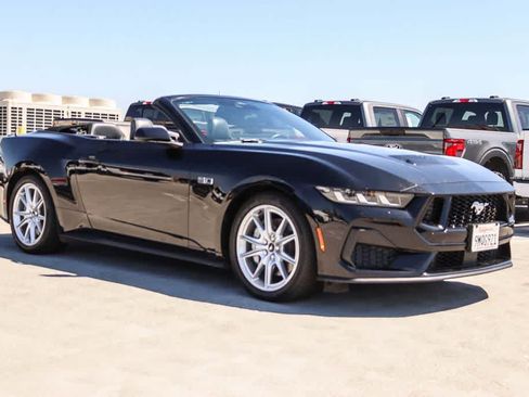 Used 2024 Ford Mustang GT Premium RWD image 9