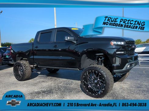 Used 2020 Chevrolet Silverado 1500 RST AWD/4WD image 2