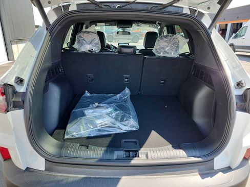 New 2025 Ford Escape ST-Line Select w/ Class II Trailer Tow Package image 16