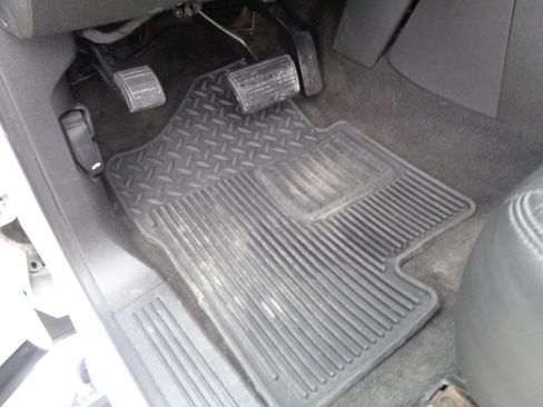 Used 2011 Chevrolet Silverado 3500 LTZ w/ Snow Plow Prep Package image 33