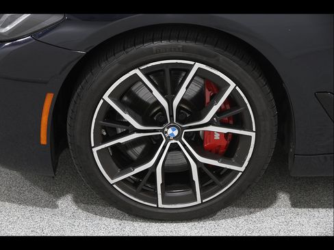 Used 2023 BMW 540i xDrive w/ M Sport Package AWD/4WD image 22
